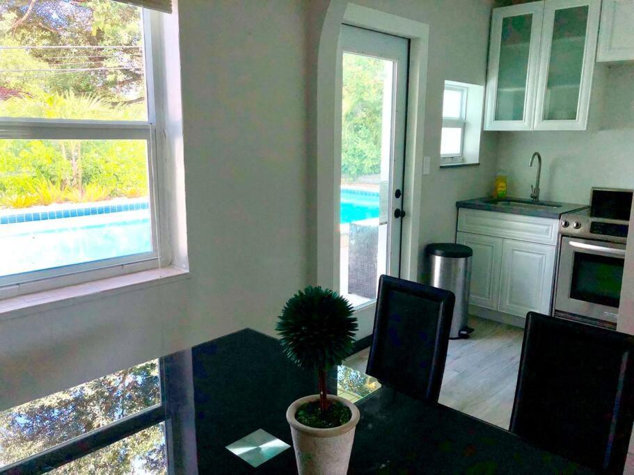 House With Pool, 10 Mins Drive To The Beach! Βίλα Miami Shores Εξωτερικό φωτογραφία