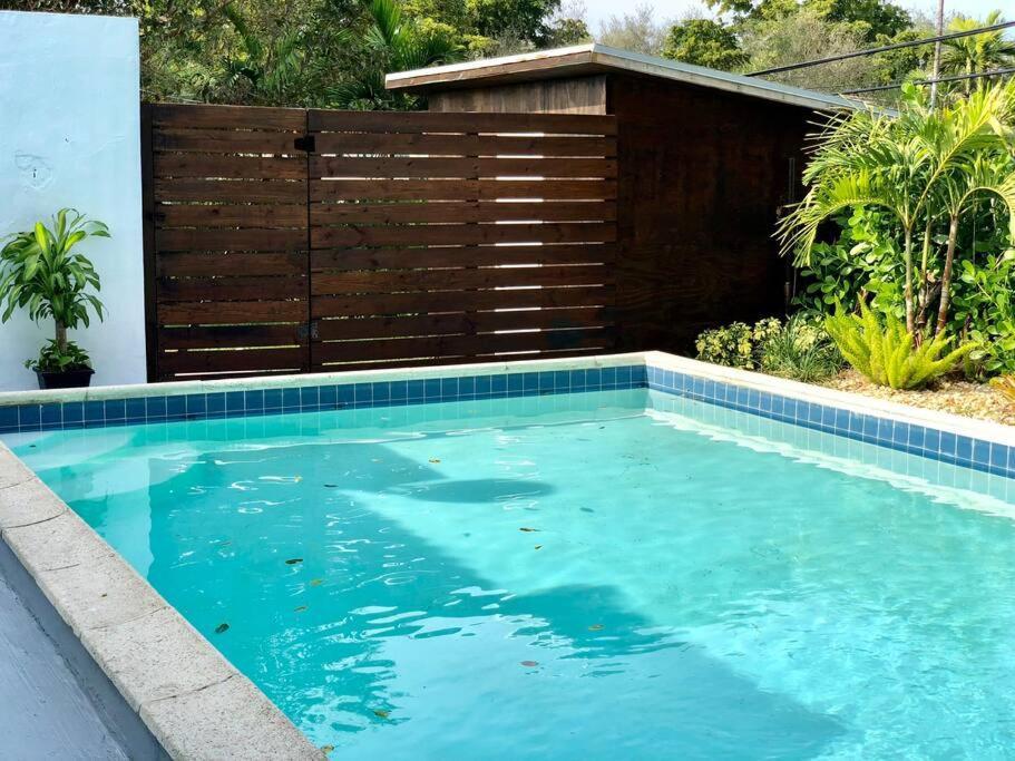 House With Pool, 10 Mins Drive To The Beach! Βίλα Miami Shores Εξωτερικό φωτογραφία