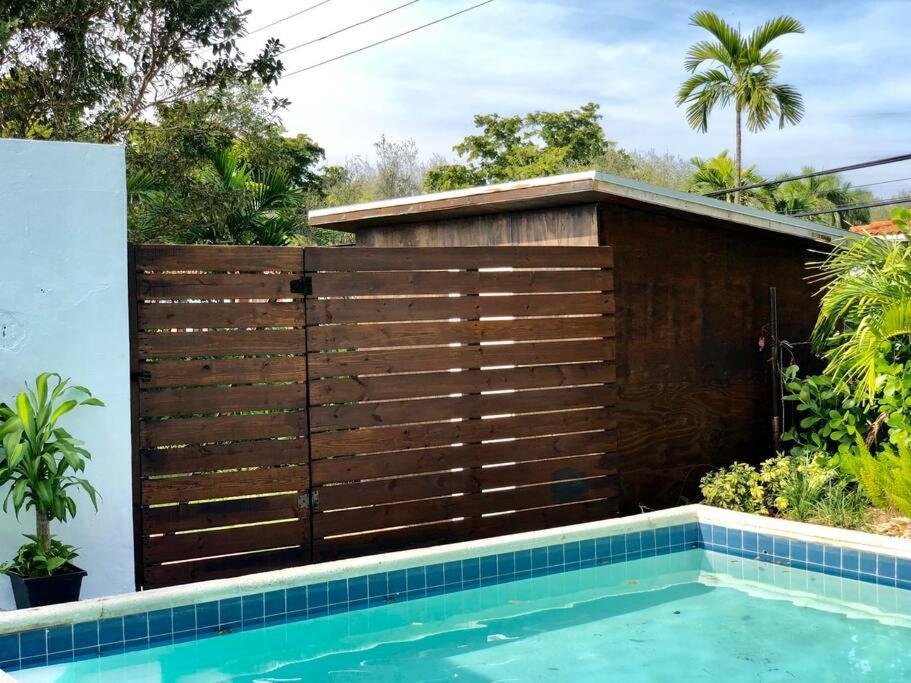 House With Pool, 10 Mins Drive To The Beach! Βίλα Miami Shores Εξωτερικό φωτογραφία