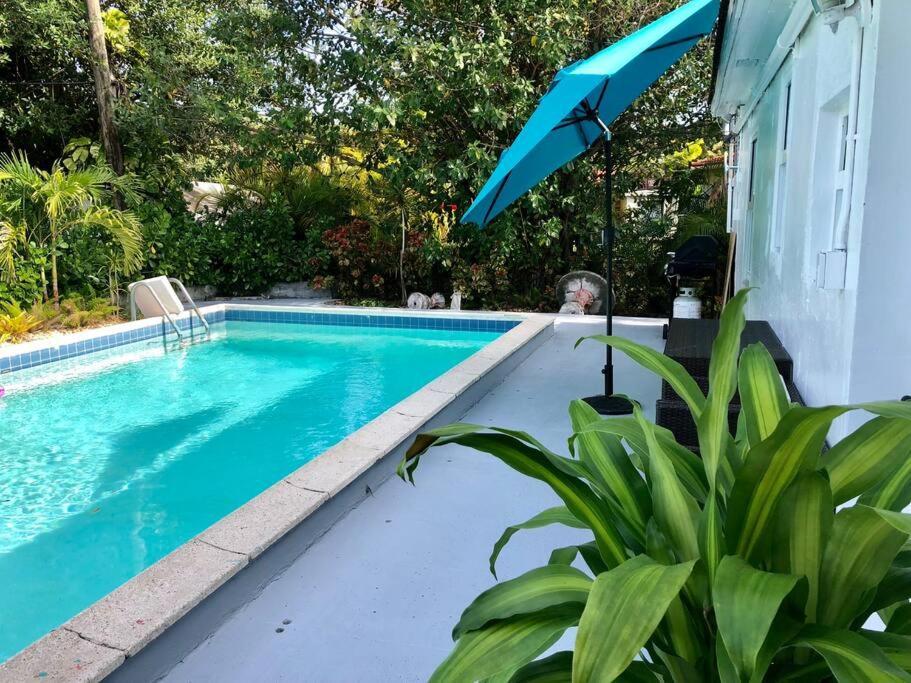 House With Pool, 10 Mins Drive To The Beach! Βίλα Miami Shores Εξωτερικό φωτογραφία