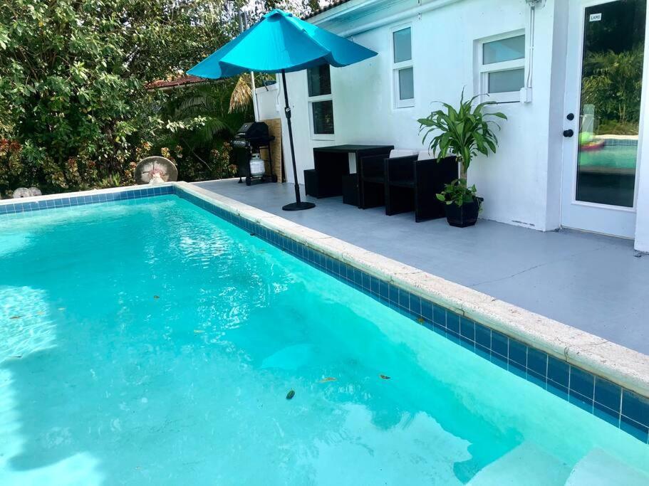 House With Pool, 10 Mins Drive To The Beach! Βίλα Miami Shores Εξωτερικό φωτογραφία